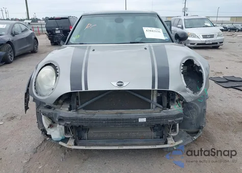 2017 Mini Clubman Cooper из США, поврежденный, VIN WMWLN5C58H2E32709